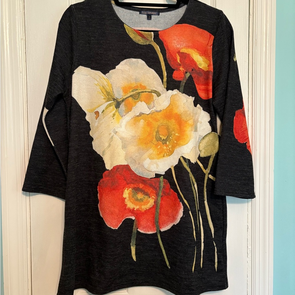 Floral Long Sleeve Top in Black and Red